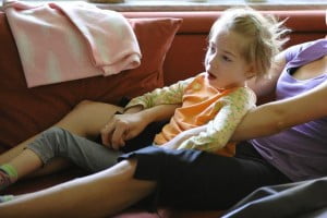 podnoszenie główki, rehabilitacja, ćwiczenia, mpdz, kontrola głowy 