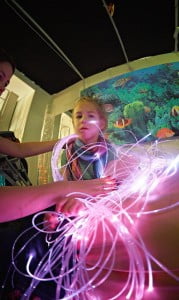 Targi rehabilitacyjne w Łodzi, 2011, sala doświadczenia światła 